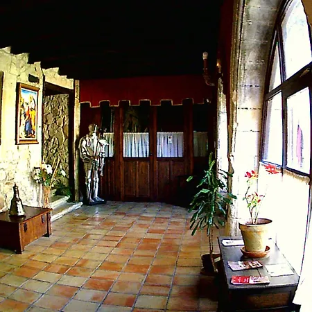 Palacio De Alvarado