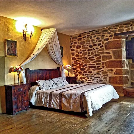 Palacio De Alvarado En Merindades 3* El Ribero