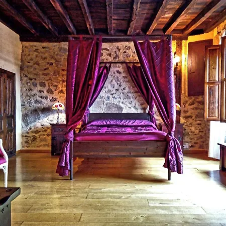 Palacio De Alvarado En Merindades El Ribero