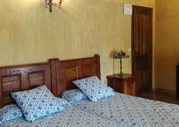 Palacio De Alvarado En Merindades