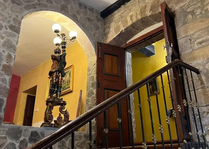 Palacio De Alvarado En Merindades 호텔