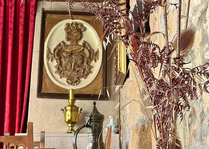 Palacio De Alvarado En Merindades 3*