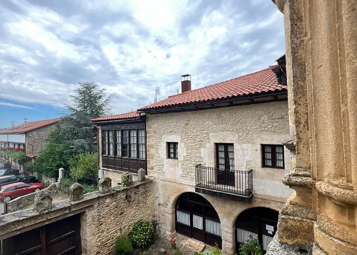 Palacio De Alvarado En Merindades 3*