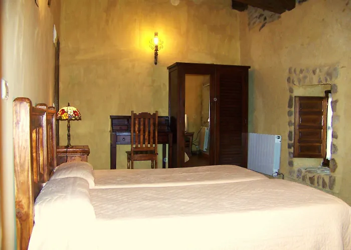 Palacio De Alvarado En Merindades 호텔