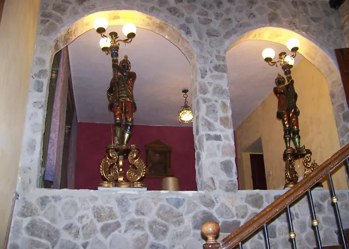 호텔 Palacio De Alvarado En Merindades 3*