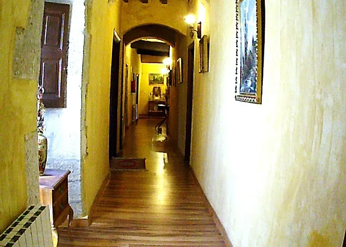 Palacio De Alvarado En Merindades 호텔