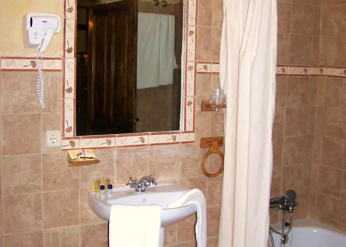 Palacio De Alvarado En Merindades 호텔 3*